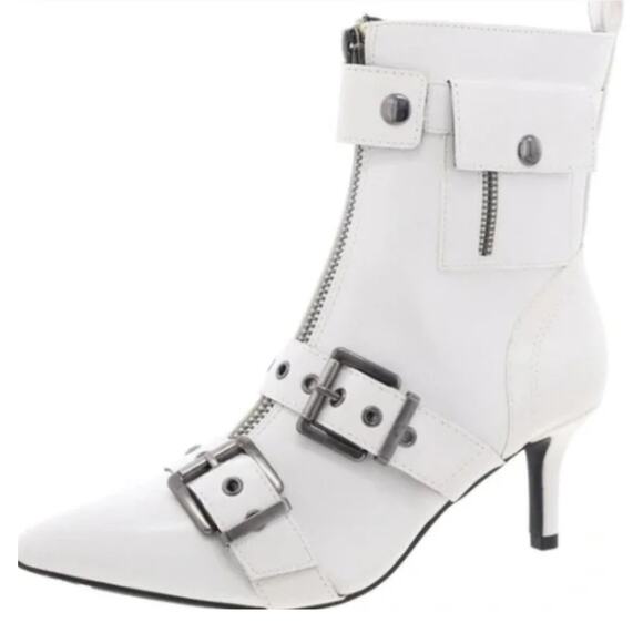 NEW Wild Pair Moonbeam Buckle Booties 8M White Crinkle Pointed Toe Kitten Heel - Picture 3 of 5